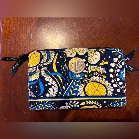 Vera Bradley Handbags - Vera Bradley Wallet